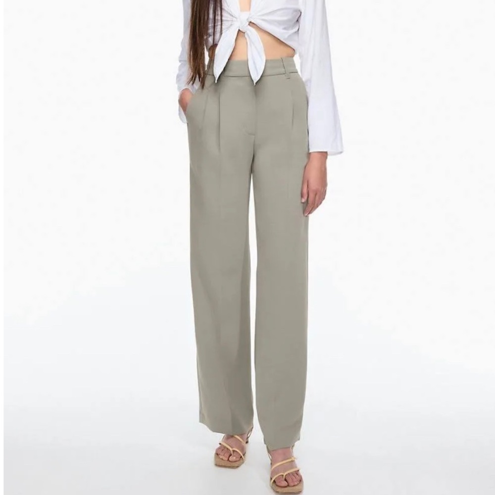 Aritzia Effortless Pants in Basalt Grey